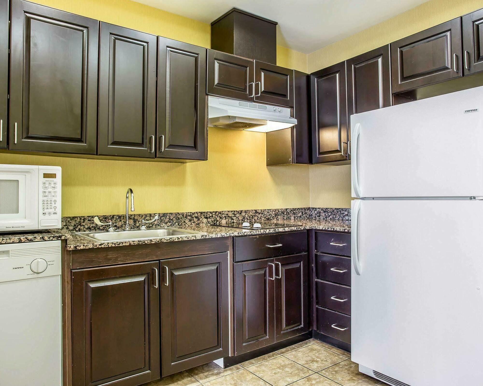 Comfort Suites Rock Hill Manchester Meadows Area Eksteriør bilde